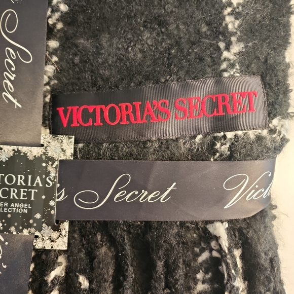 NEW WITH TAGS VICTORIA'S SECRET WINTER ANGEL COLLECTION BLACK & WHITE - Picture 2 of 5